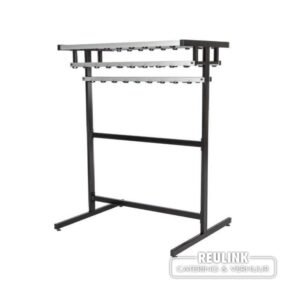 Huur een robuust en verrijdbaar garderoberek met ruimte voor circa 60 jassen. Ideaal voor evenementen, feesten en zakelijke bijeenkomsten. Eenvoudig te verplaatsen en snel op te zetten – dé praktische oplossing voor tijdelijke garderobevoorzieningen.